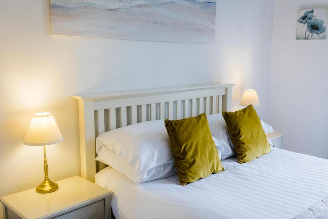 May Tree Cottage Manorbier 5 Mins From The Beach Sleeps 4 المظهر الخارجي الصورة