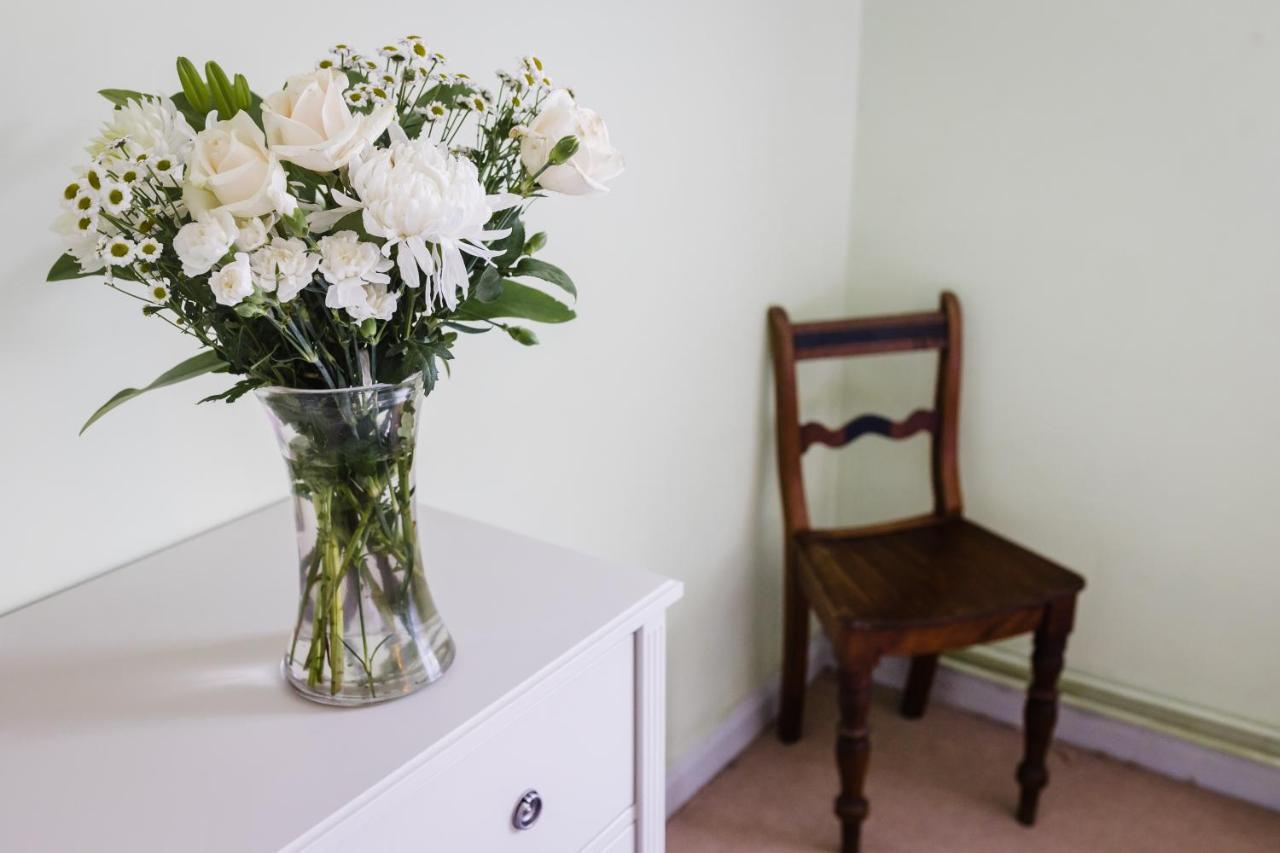 May Tree Cottage Manorbier 5 Mins From The Beach Sleeps 4 المظهر الخارجي الصورة