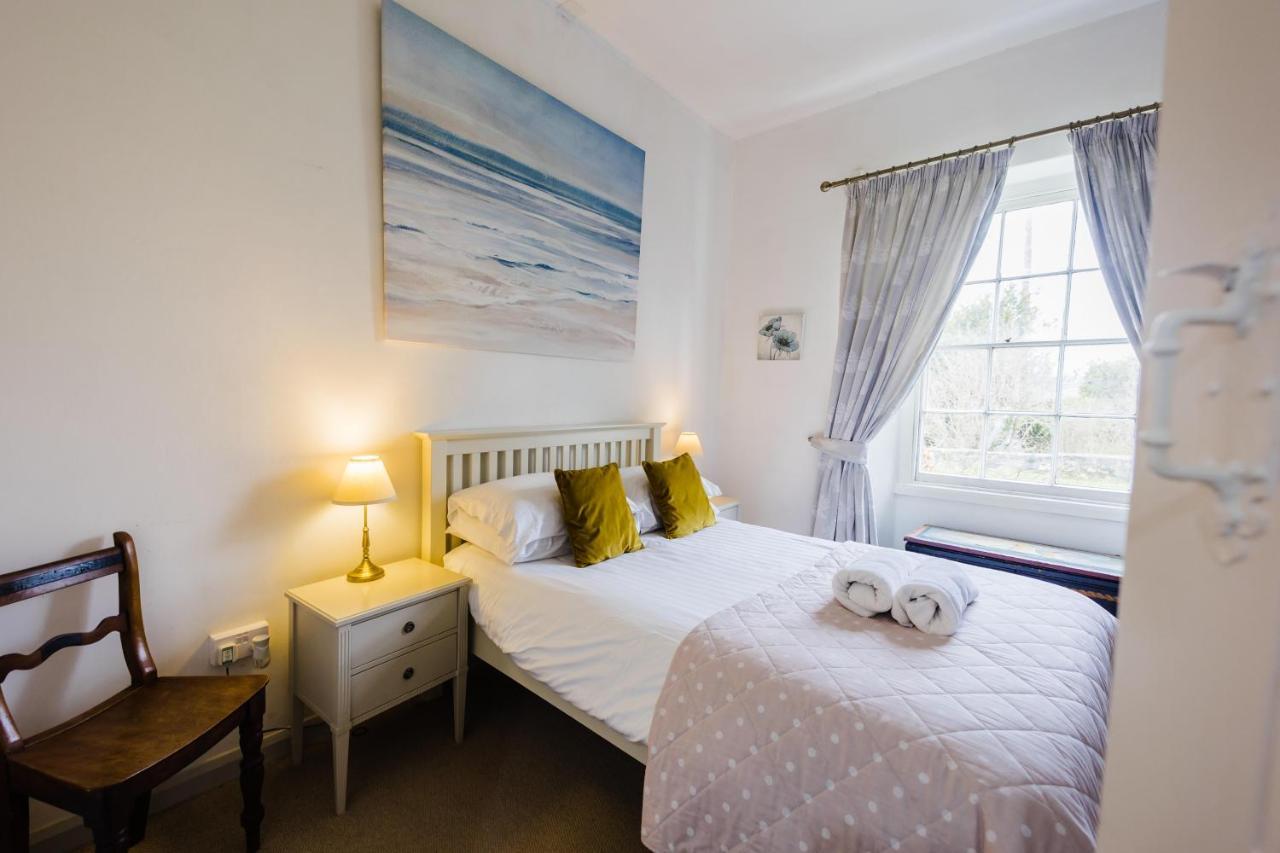 May Tree Cottage Manorbier 5 Mins From The Beach Sleeps 4 المظهر الخارجي الصورة