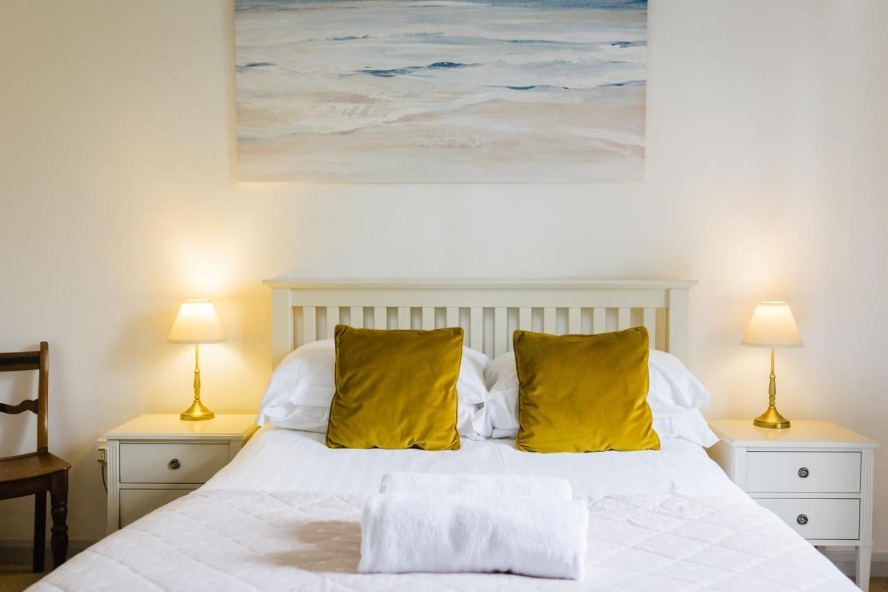 May Tree Cottage Manorbier 5 Mins From The Beach Sleeps 4 المظهر الخارجي الصورة