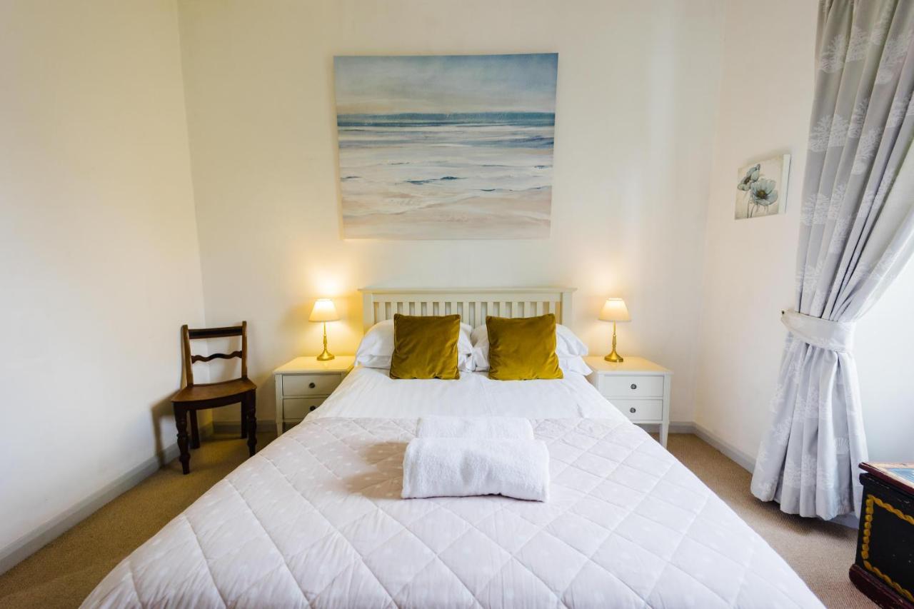 May Tree Cottage Manorbier 5 Mins From The Beach Sleeps 4 المظهر الخارجي الصورة